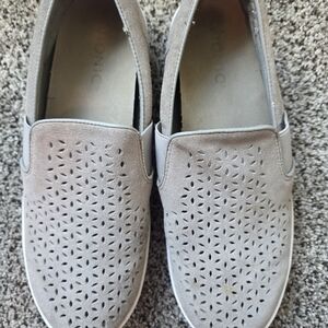 Vionic Women's Gray Slip-On Shoes